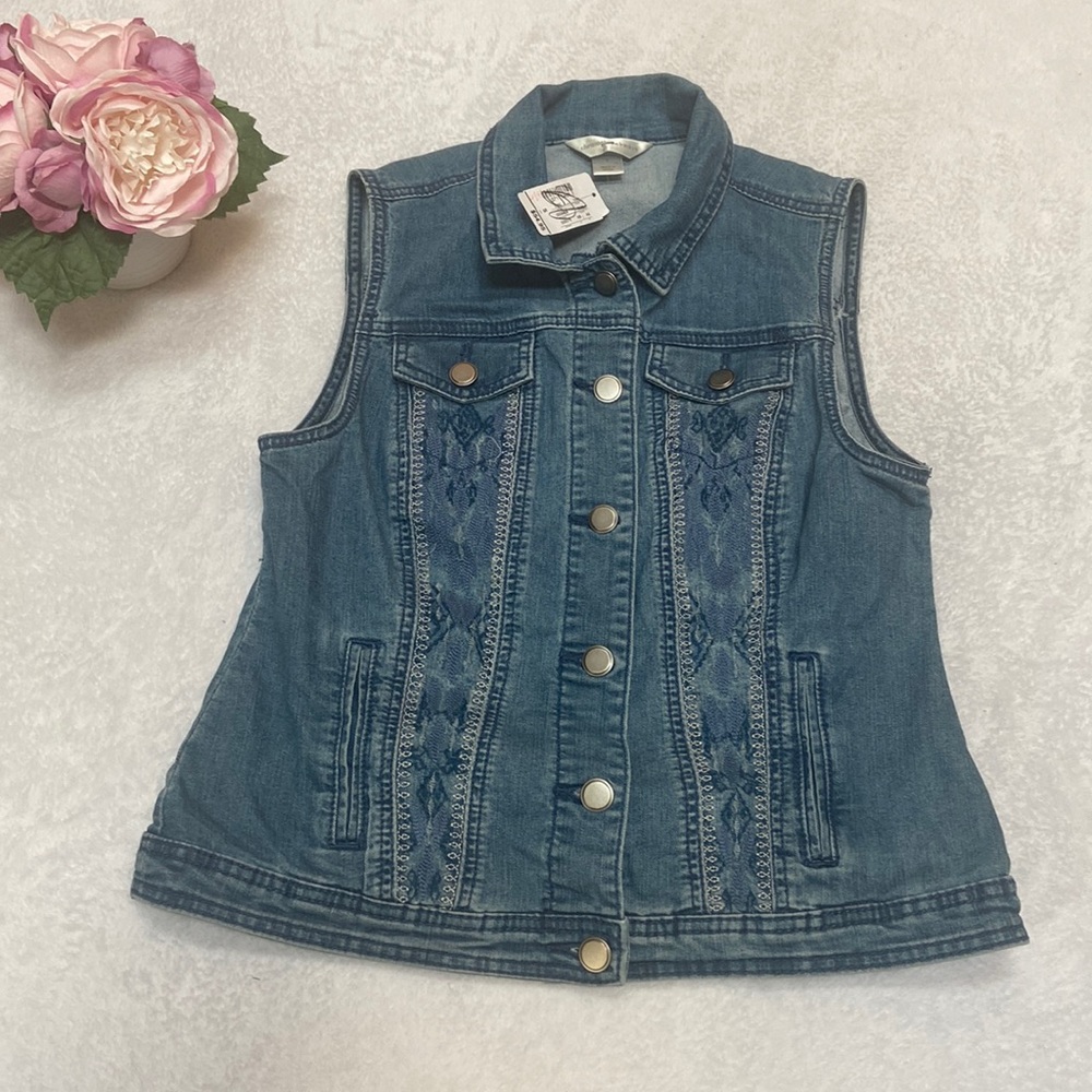 NWT Christopher & Banks Size S Denim Vest - Picture 1 of 9